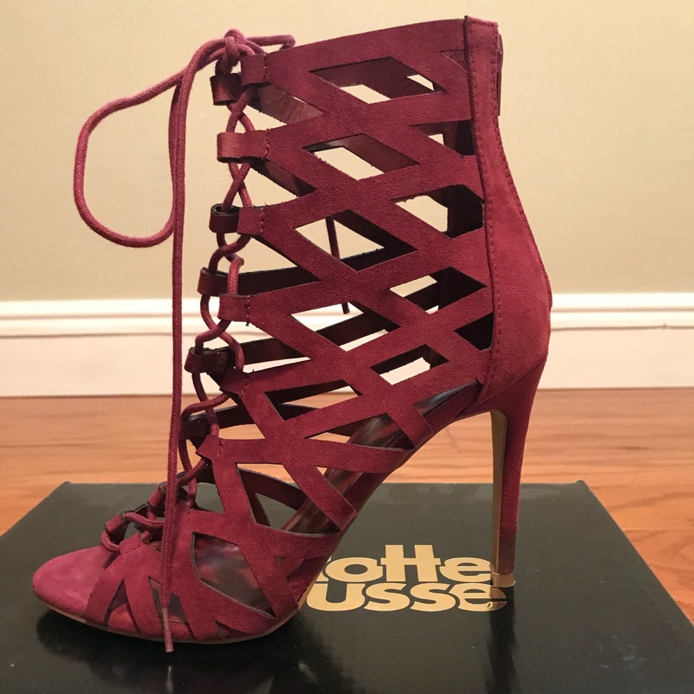 ⛔️SOLD⛔️ Beautiful Stiletto Caged Dress Heels